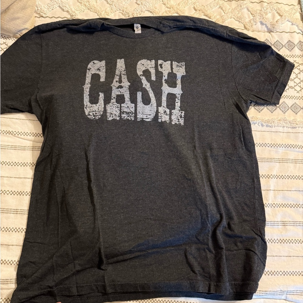 Johnny Cash Graphic TShirt - Picture 3 of 4